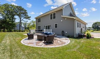 51 Kenyon Hill Trl, Richmond, RI 02898