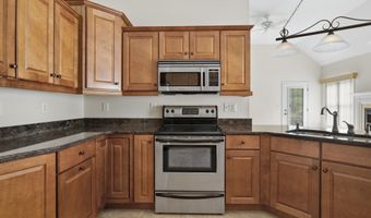 184 Windsor Dr, Auburn, NH 03032