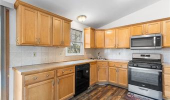 1 Jared Ct, North Providence, RI 02911