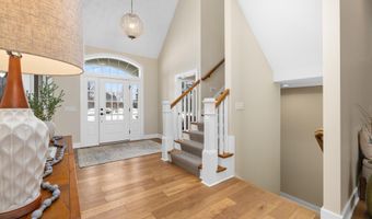 549 Morningstar Rd, Auburn, IN 46706