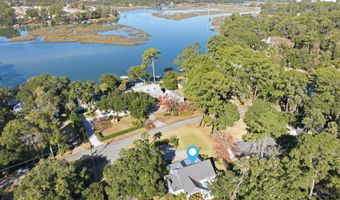 106 S Hermitage Rd, Beaufort, SC 29902