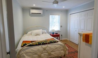 21 Carpenter Ave, Barrington, RI 02806