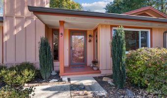 9 Glen Meadows Rd, Arden, NC 28704