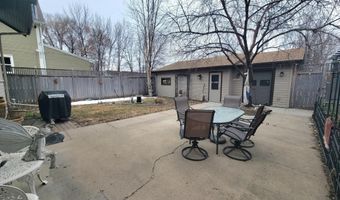 817 N Main St, Aberdeen, SD 57401