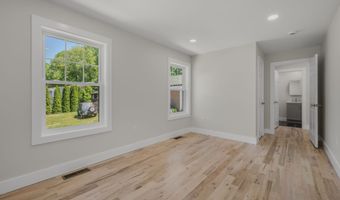 73 Cow Hill Rd, Clinton, CT 06413