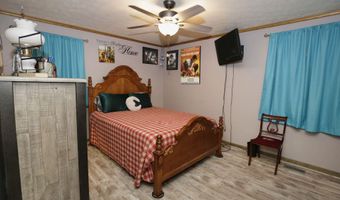 706 BERNARD COUCH Dr, Anniston, AL 36207