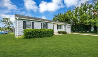35 Spruce St, Beachwood, NJ 08722