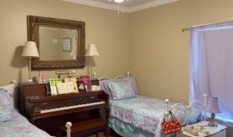 228 Zoarbella Dr, Baxley, GA 31513