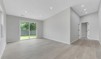 5 Mast Dr, Barnegat, NJ 08005