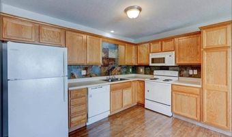 1062 10th Ave NW, Altoona, IA 50009
