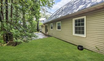 9 Jubilee Cir, Aberdeen, NJ 07747