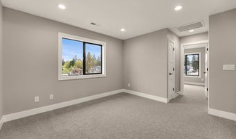 824 SE 35th St, Battle Ground, WA 98604