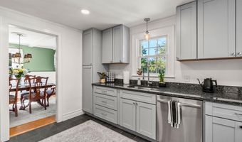 129 Bedford Center Rd, Bedford, NH 03110