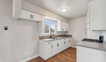 14177 Park St, Armona, CA 93202