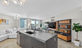 9821 E Bay Harbor Dr 402, Bay Harbor Islands, FL 33154