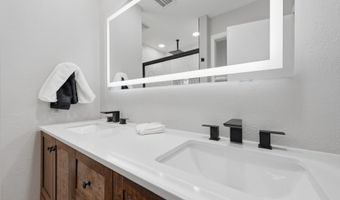 10432 W Avalon Dr, Avondale, AZ 85392
