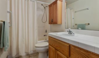 527 SW Forest Grove Dr, Bend, OR 97702