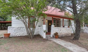 806 E Ave E, Alpine, TX 79830