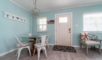 207 E Terminal Blvd, Atlantic Beach, NC 28512