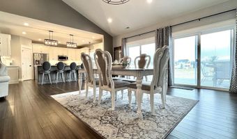 805 Spyglass Hill Dr, Bedford, IN 47421