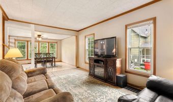 208 12th St SE, Austin, MN 55912