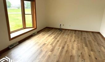 28 Schutter Cir, Algona, IA 50511