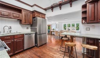 84 Hickory Dr, East Greenwich, RI 02818