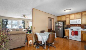 667 W Elm St, Aurora, MO 65605