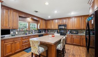 423 Robinhood Trl, Brandon, MS 39042