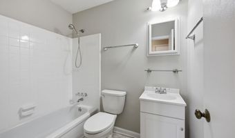 909 Bryn Mawr Ct, Apex, NC 27502