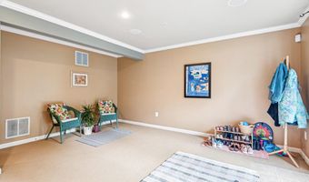12401 CHASEMOUNT Ct, Bowie, MD 20720