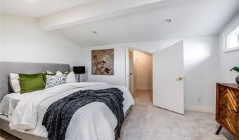 4820 Encino Ter, Encino, CA 91316