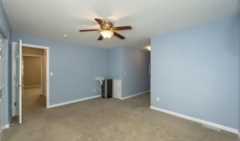 693 Woodrun Ct, Ballwin, MO 63021