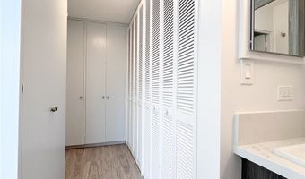 1077 Ala Napunani St 606, Honolulu, HI 96818