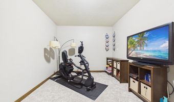 713 N Garnet Cir, Brandon, SD 57005