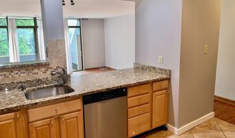 2218 S QUINCY St 1, Arlington, VA 22204