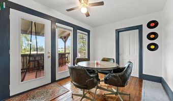 1215 NAVARINO St, Algoma, WI 54201