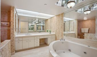 19707 Turnberry Way 20H, Aventura, FL 33180