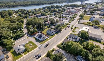Holt Rd, Bourne, MA 02532