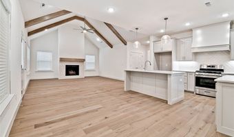 2 Rothbury Ln, Bella Vista, AR 72714