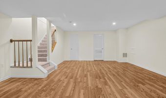 21196 WINDING BROOK Sq, Ashburn, VA 20147