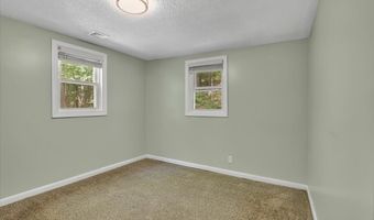 68 Old Oak Trl, Coventry, CT 06238