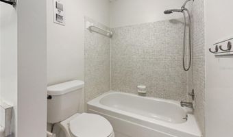 524 ORANGE Dr 22, Altamonte Springs, FL 32701