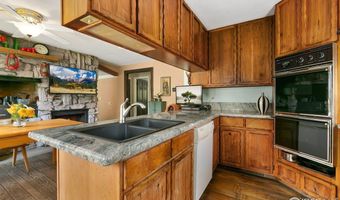 23 Wild River Rd, Bellvue, CO 80512