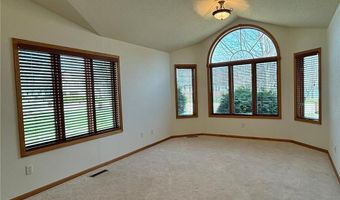 2733 Campus Ln, Albert Lea, MN 56007