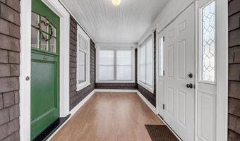 31 Wiley St, Bangor, ME 04401