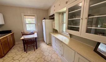 516 E MAPLE St, Appleton, WI 54915