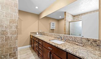 19989 Cronese Ln, Apple Valley, CA 92308
