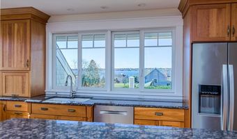 30 Bonnet View Dr, Jamestown, RI 02835