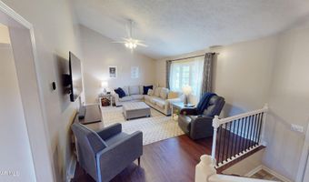 359 Reiling Ln, Altoona, PA 16601